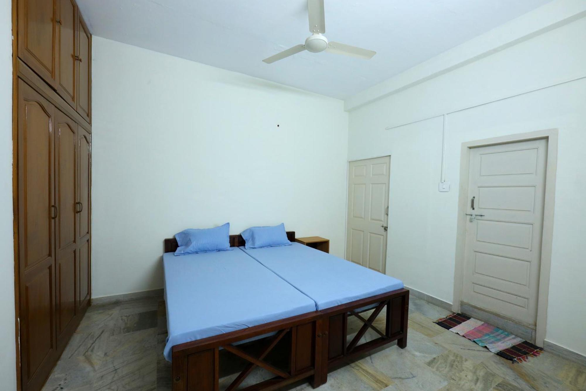 Temple View Residency Hotel Chottanikara Bagian luar foto