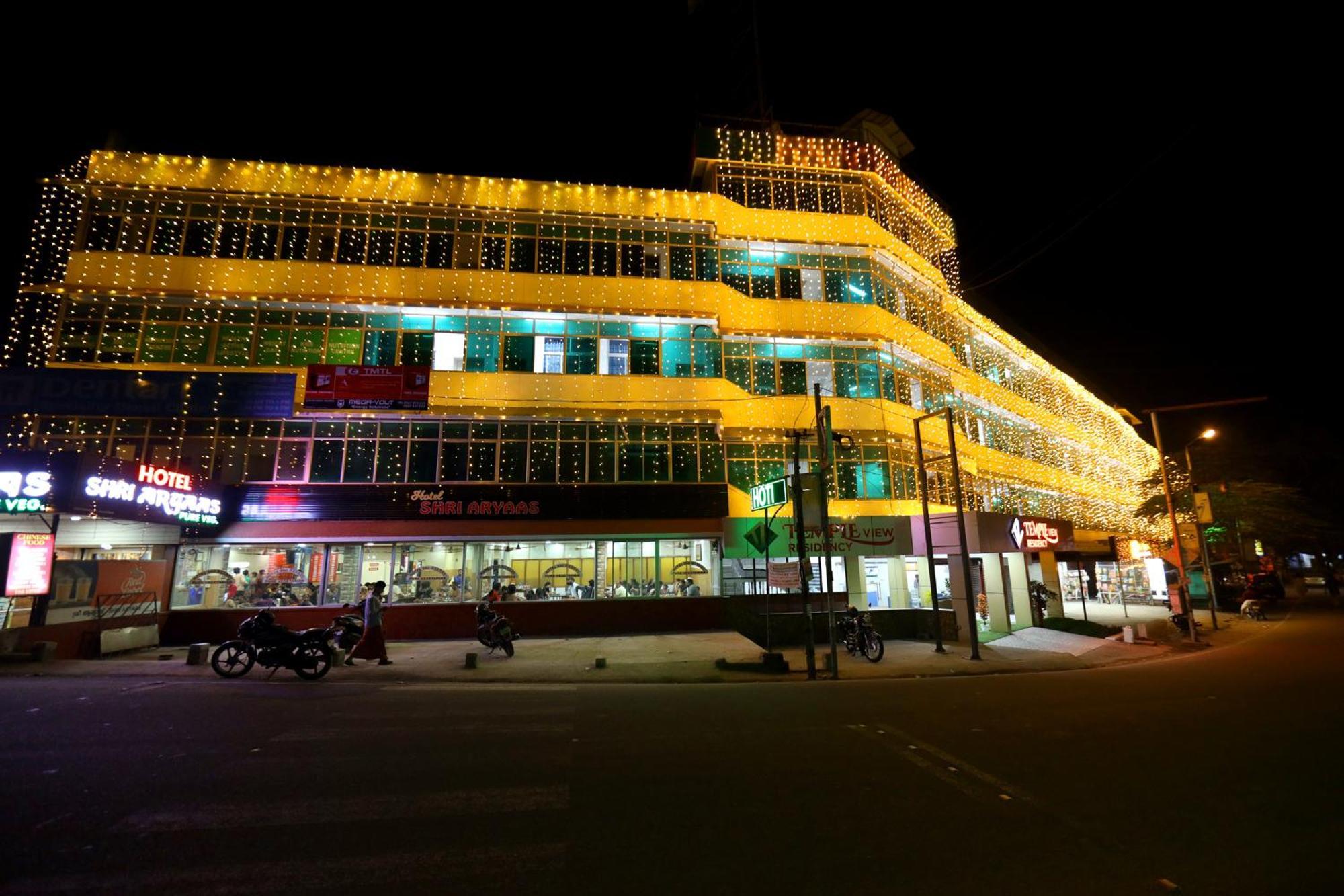 Temple View Residency Hotel Chottanikara Bagian luar foto