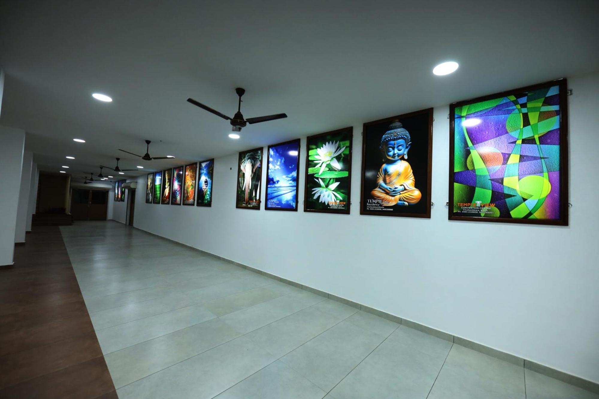 Temple View Residency Hotel Chottanikara Bagian luar foto