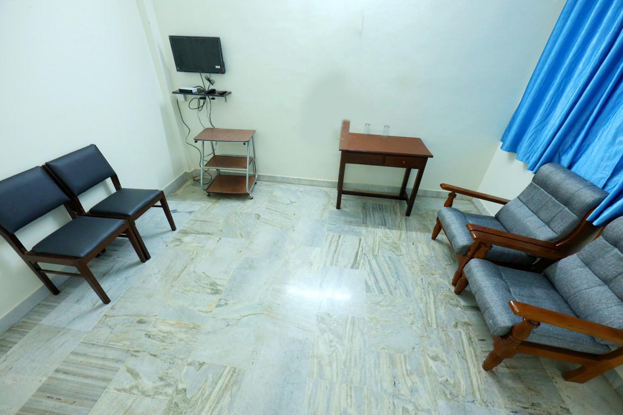 Temple View Residency Hotel Chottanikara Bagian luar foto